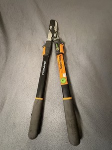 Fiskars Telescoping Power-Lever Loppers Telescopic Tight-Lock Black/Orange