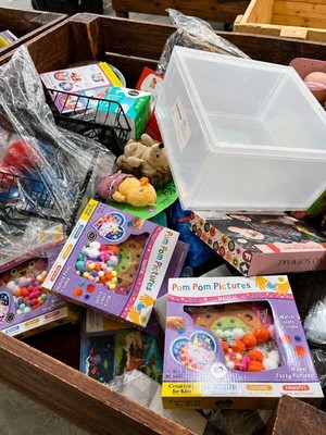 liquidation lots clearance assorted retail shelf pull collectibles & novelties