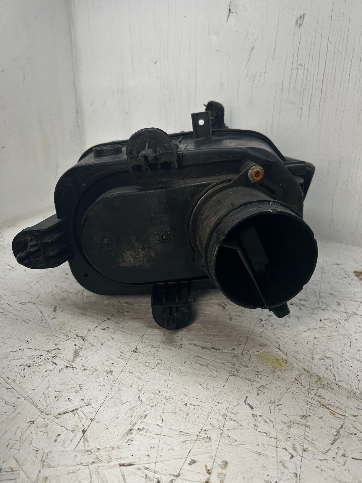2014–2020 Maserati Ghibli Quattroporte Intake Air Box w/ MAF 670005844