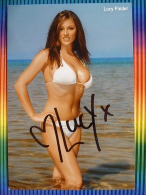 -aa- Lucy Pinder (Model, Schauspielerin) GB - Autogrammfoto, sexy Motiv
