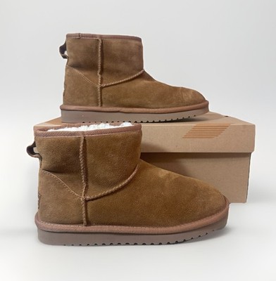 Koolaburra by Ugg Boots Women s 7 Brown Suede Shearling Lined Short *Flaw Mark