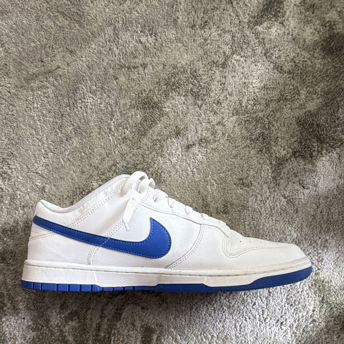 Nike Dunk Low View 4