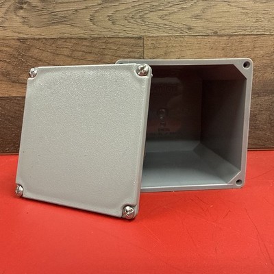 Carlon E987N Electrical PVC Junction Box 4'' x 4'' x 4''