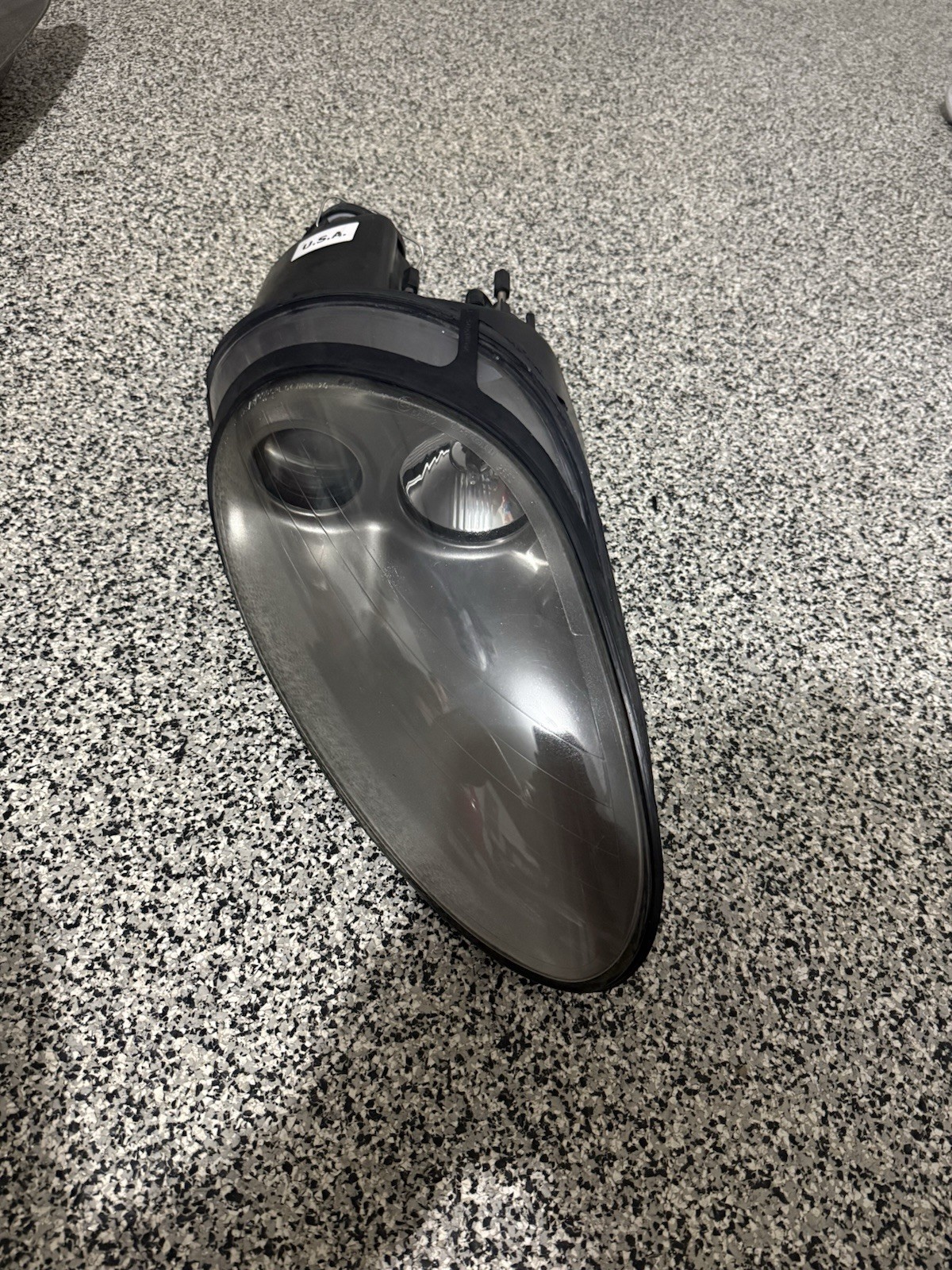 Maserati 4200 GT 2002-2004 Front Right Headlight P/N 190710037