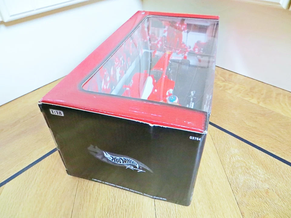 HOTWHEELS RACING G3764 ""FERRARI F2003-GA, CONSTRUCTORS CHAMPIONS"" 1:18 SIN USAR Y EN CAJA Foto 4 de 4