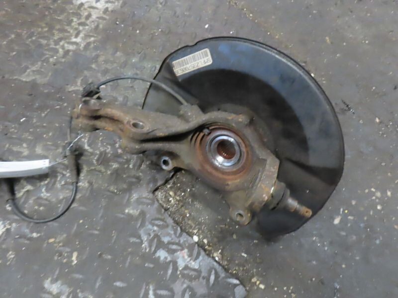 2003-2011 Honda Element Driver Side Front Spindle Knuckle Assembly Used OEM