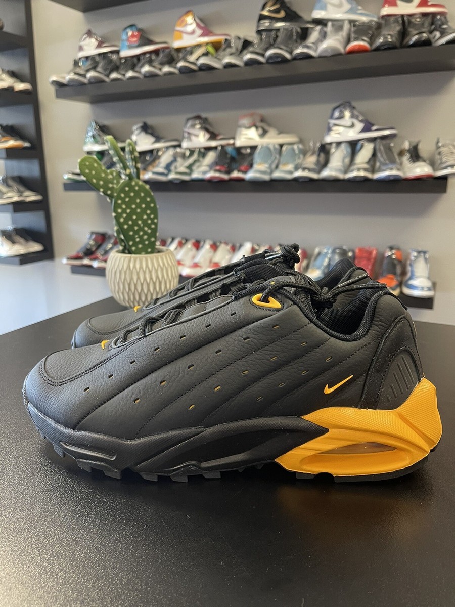Nocta × Nike Hot Step \"Black and Yellow\" Nike NOCTA x Hot Step Air Terra Black University Gold DH4692
