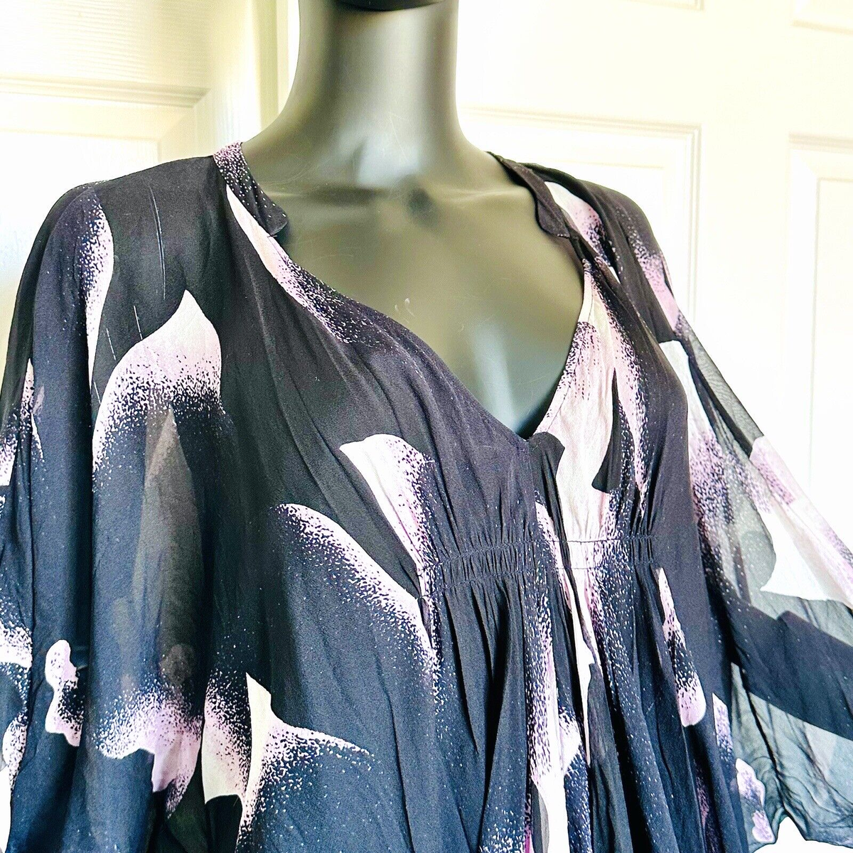 dvf kaftan dress silk chiffon fleurette dress printed black pink dolman  sleeve 2
