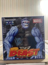 X-MEN BEAST ADAM KUBERT SIGNED ULTIMATE BUST STATUE 2002 original box hank mccoy