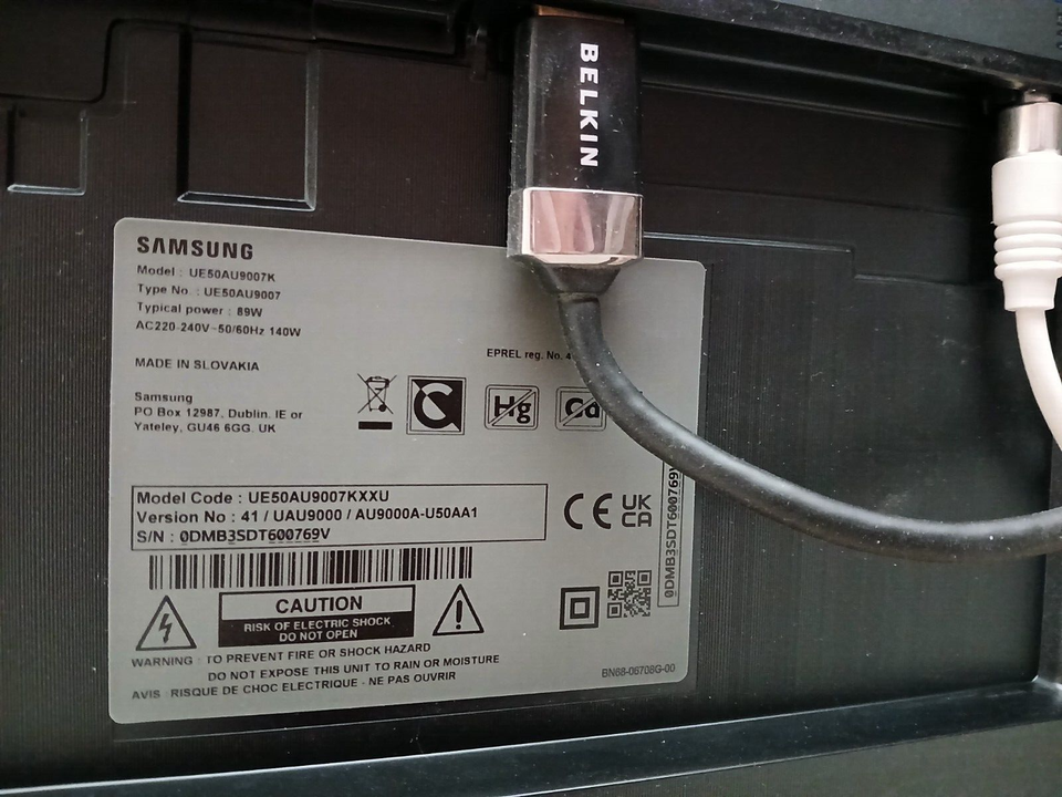 Samsung UE50AU9007K 50 Inch UHD Crystal LED 4K HDR Smart TV with 3 tier