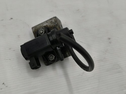 BMW E90 E91 2.0D 2005-2012 Unterdruckventil 7796634 OE Original Teil Gebraucht