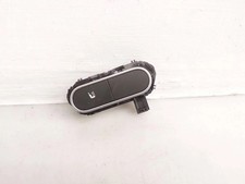 MERCEDES-BENZ A W177 Schalter sitzheizung A1779056700 1.33 Petrol 34226967