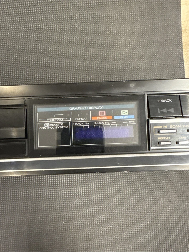 Reproductor de discos compactos Fisher AD-844 vintage 1984 - se vende como piezas - sin control remoto Foto 3 de 4