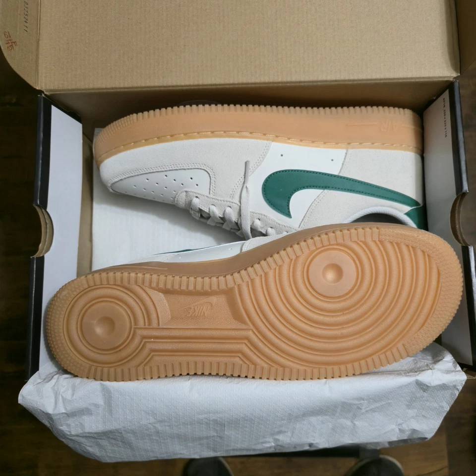 Goma de malaquita AIR FORCE 1 07 LV8 Phantom amarilla talla 11 Foto 3 de 4