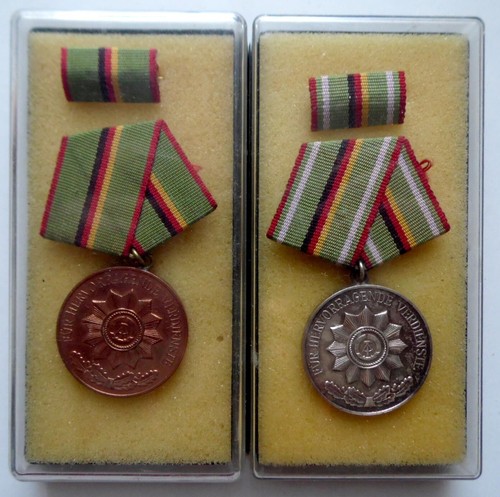 Colección medallas de policía RDA para servicios fieles, 6 piezas - Imagen 9 de 9