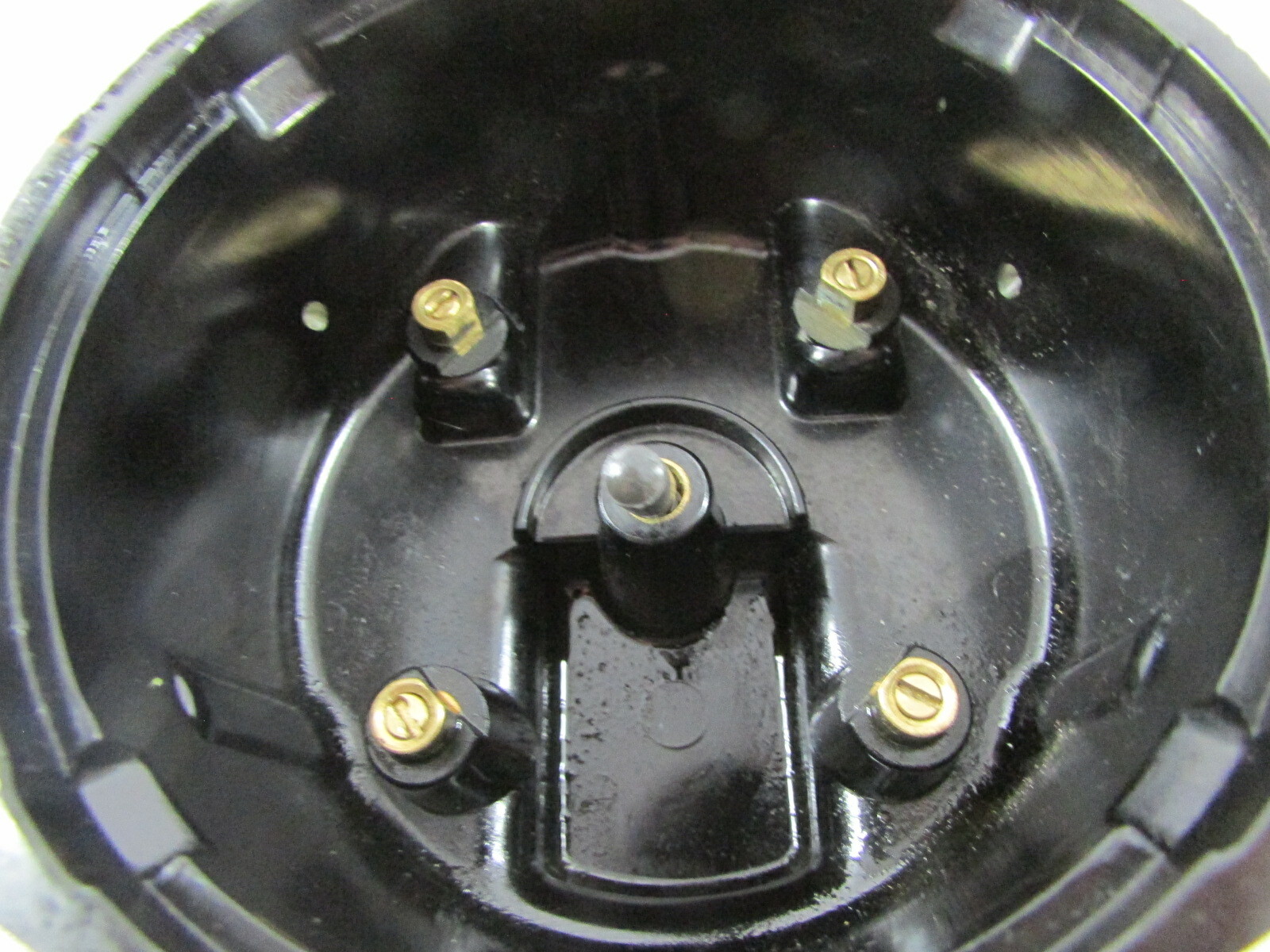 Ferrari 308, Distributor Cap, Used, P/N 95300044