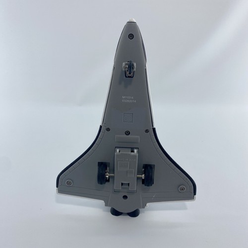 Daron United States NASA Space Shuttle Atlantis Diecast & Plastic Pull Back Toy - Picture 6 of 11