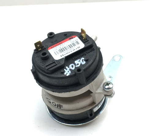 Honeywell BA20268 Furnace Dual Air Pressure Switch HK06NB021 used #O50