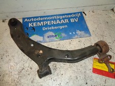 Triangle de suspension Nissan ALMERA