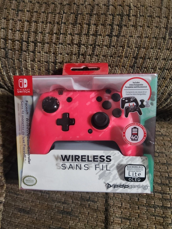 PDP Faceoff Deluxe Wireless Switch Pro Controller - Pink (500-202-NA-CMPK) - Image 2 of 4