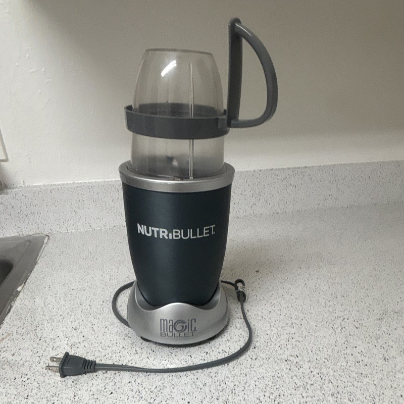 NutriBullet Magic Bullet Personal Blender 250W Black/Silver 18oz Cup Blade Lid