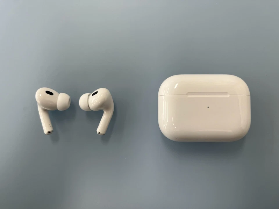 Apple AirPods Pro (A2190) nWireless Charing Case Great Condition - 100% Original - Image 3 of 3