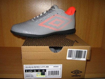 Fußballschuhe Umbro Multinocken Gr 38 NEU