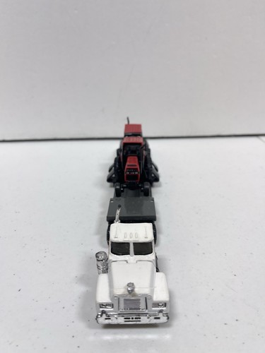1/64 Case IH 2594 Equipment Hauling Set with Mack Semi - Picture 7 of 16