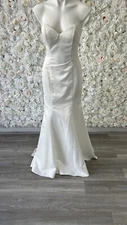 Private Label Simple Clean Strapless Wedding Dress Size 8