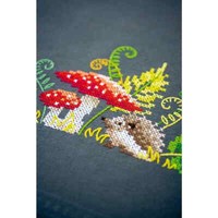 "Vervaco Tischdecke Kreuzstich Set \"Igel Mit Farnen\", Stickbild Vorgezeichnet, 80"