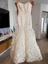 Beautiful Enzoani Ivory Bridal Bress size 6 Mermaid