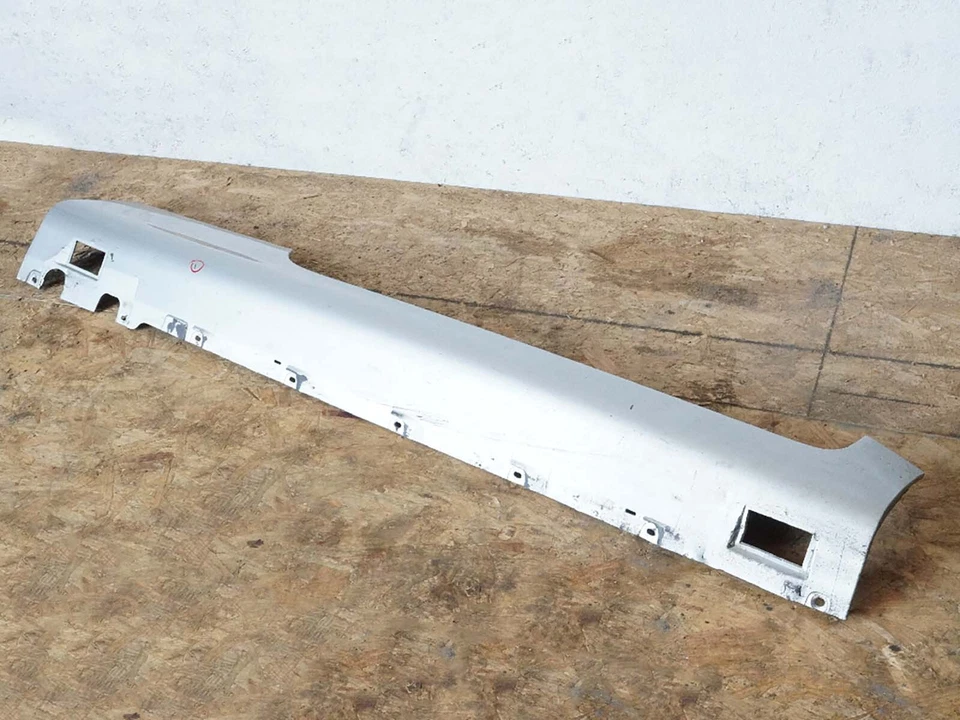 2008 - 2015 Audi Tt Quattro Rocker Skirt Panel Passenger Right Rh 8J0853856 Oem Foto 2 de 4