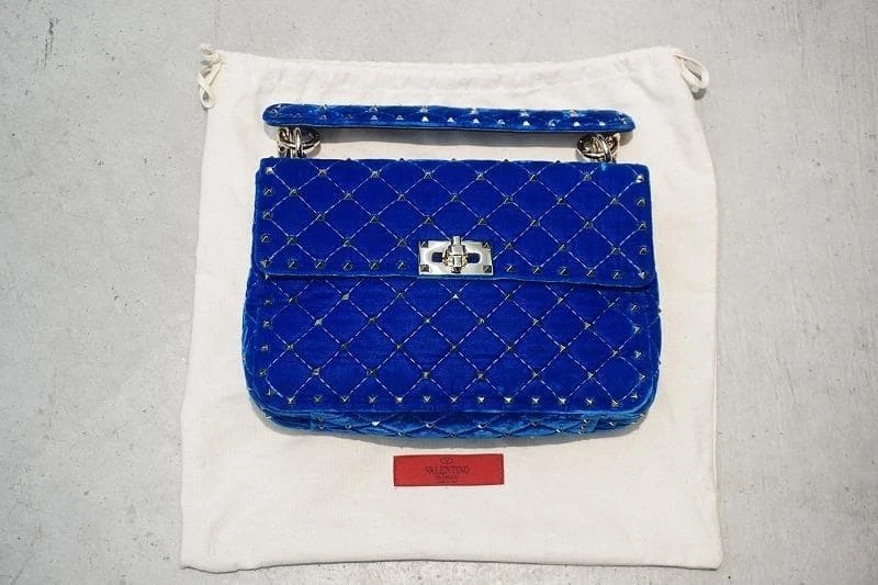Valentino Garavani 2way Rockstud Spike Chain Shoulder Bag Crossbody Blue Velvet - Image 2 of 4