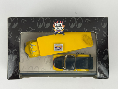 Hot Wheels 100 Moon Equipped 2 Car Set Mooneyes 1938 Ford Coe for