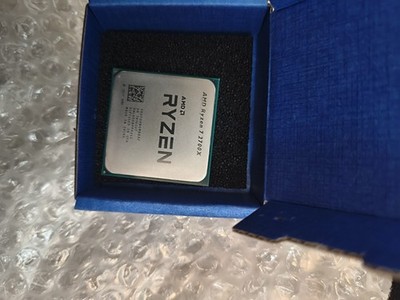 AMD Ryzen 2nd Gen 7 2700X - 4.3 GHz Eight Core (YD270XBGM88AF) Prozessor
