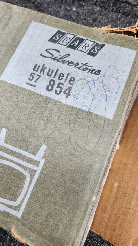 Late 1950's Silvertone Ukulele RARE W/Orig Box - Image 4 of 4