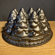 Nordic Ware Holiday Tree Bundt Cake Baking Pan 10 Cup Made in USA
