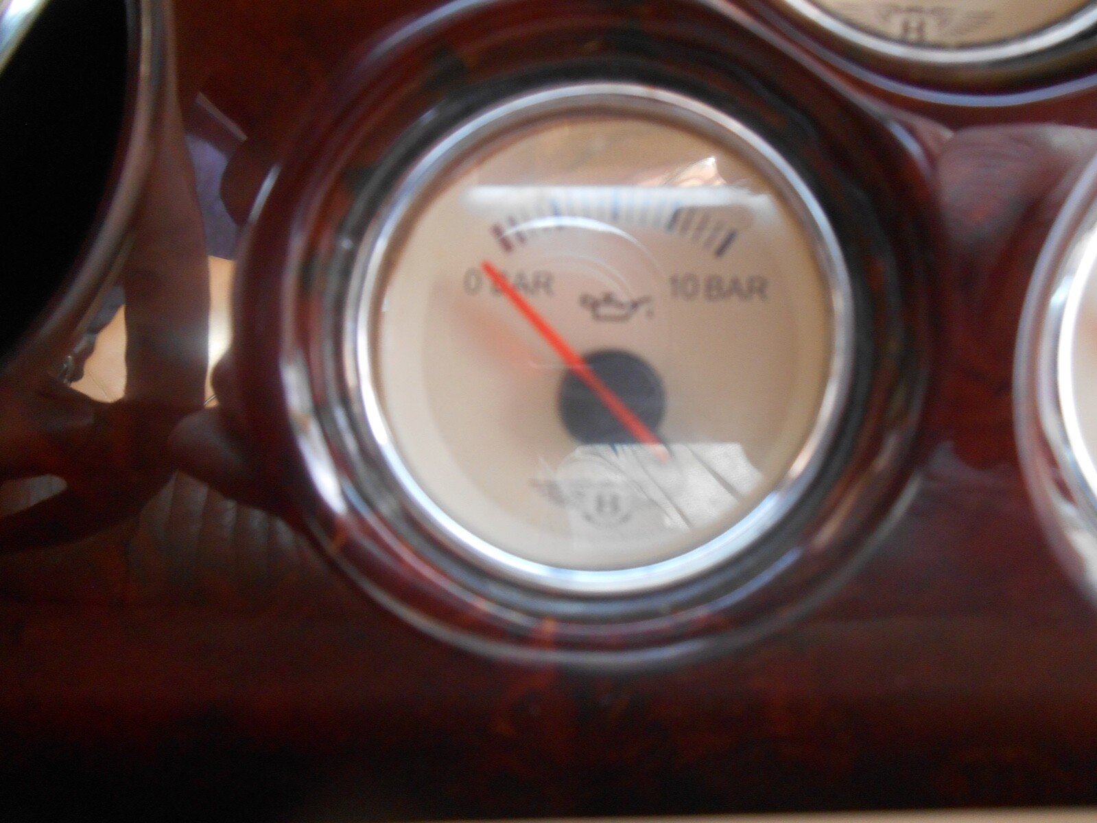 FRESH IN BENTLEY BENTLEY ARNAGE LWB, GAUGE. THE WORLDS LARGEST ROLLS ROYCE STOCK
