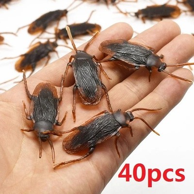 50 Prank Cockroaches Realistic Cockroach Rubber Fake Creepy Bug Gag Toy Joke -