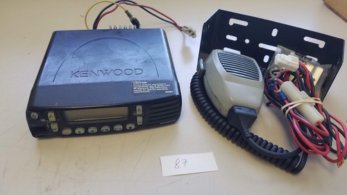 KENWOOD TK-8180 K UHF MOBILE RADIO WITH ACCESSORIES