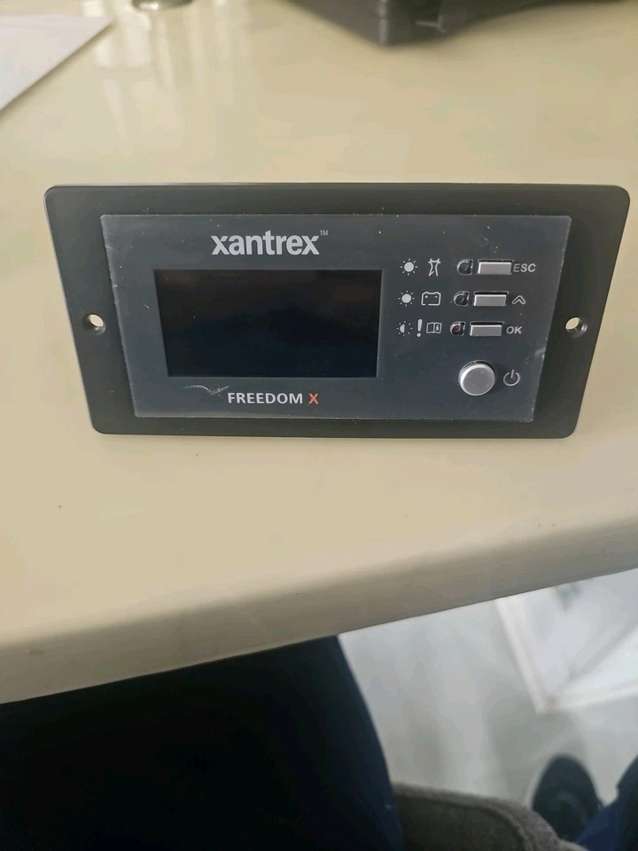 Painel remoto Xantrex Xantrex 808081702 Freedom X Bluetooth 808-0817-02 - Imagem 2 de 2