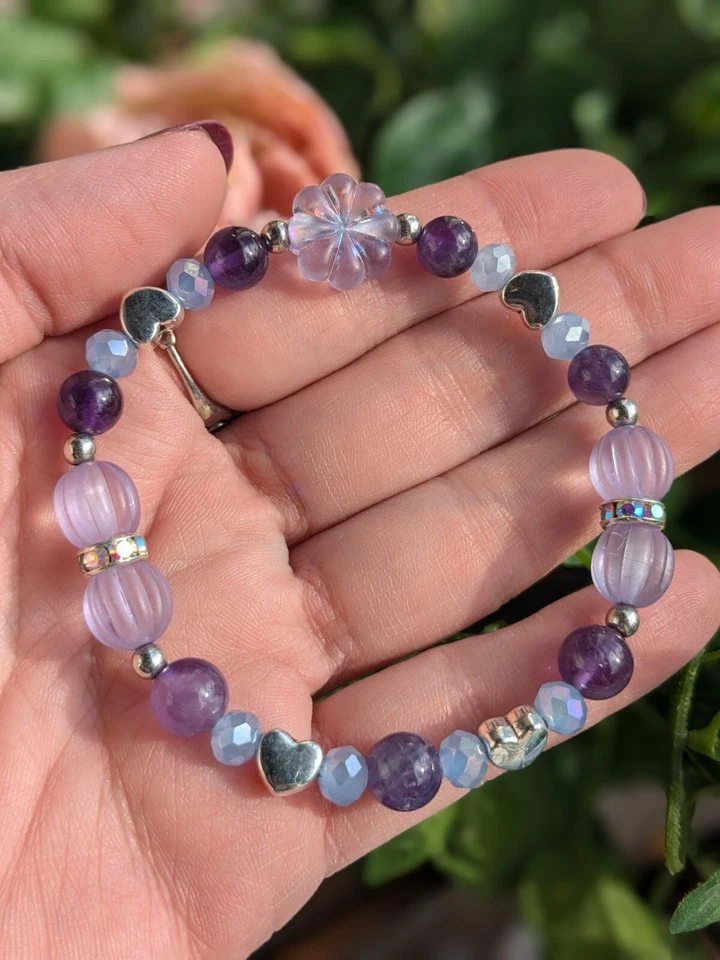 Pulsera elástica flor púrpura amatista Foto 2 de 2