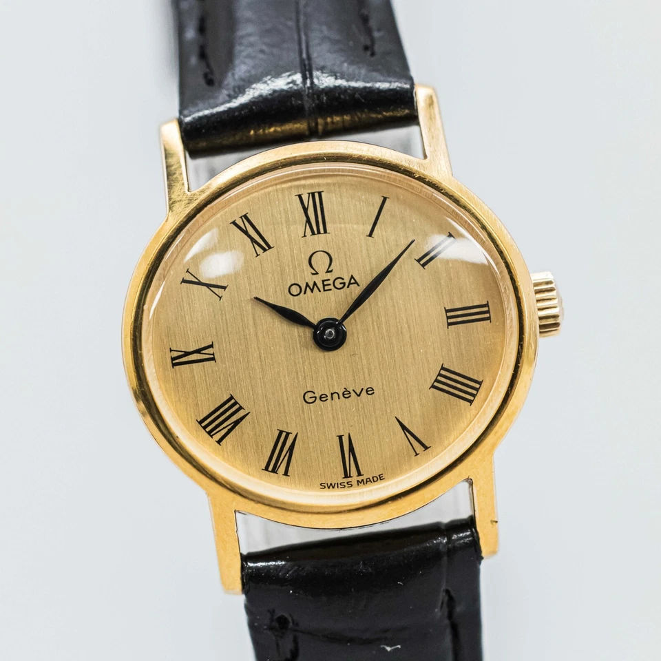No Tariff *NEAR MINT* Vintage OMEGA Geneve Cal.625 Hand Winding Gold Roman Women - Image 3 of 4