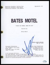 Max Thieriot "Bates Motel" AUTOGRAPH Signed 'Dylan' Pilot Episode Script ACOA