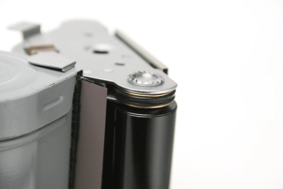 UNPERFORATED 70mm Replacement Wheel for A70 Hasselblad Back Magazine 70 100/200 - Image 4 of 4