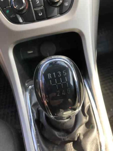 13302301 Porta Fusibili per OPEL ASTRA J SPORTS TOURER Sport 2011 189465 - Foto 16 di 18