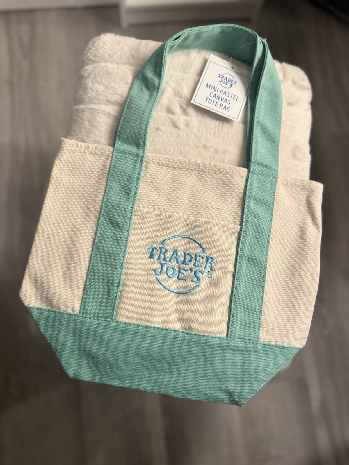 4 Trader Joe’s Mini LIMITED EDITION Spring 2026 Pastel Canvas Tote Bag Authentic image 2