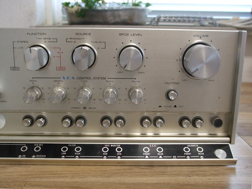 Quadrophonische Verstärker JVC 4VN-990 - Bild 4 von 4