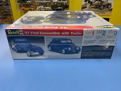 自動車 Revell 37 FORD Convertible With Trailer 37 Ford Convertible with Trailer, Revell 7245 (1994)