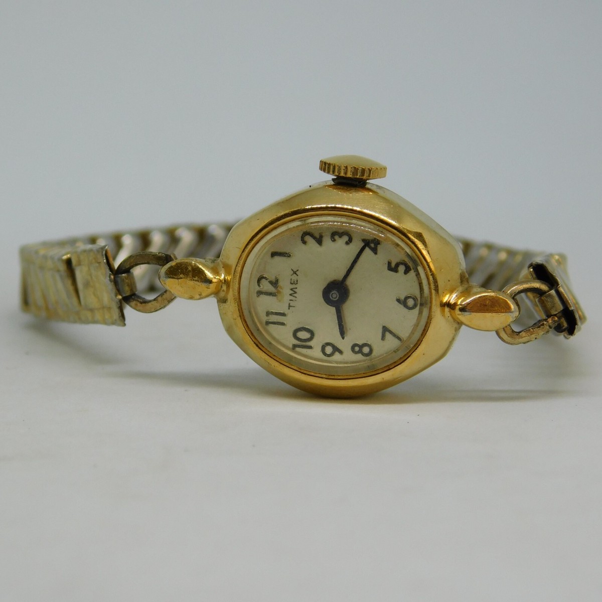 Mix Lot of 5 Vintage Timex Wind-up Analog Watches For 